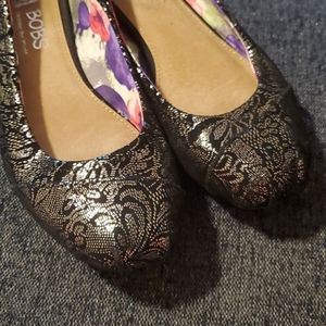 Bobs from Skechers Black and Silver Size 8 Flats